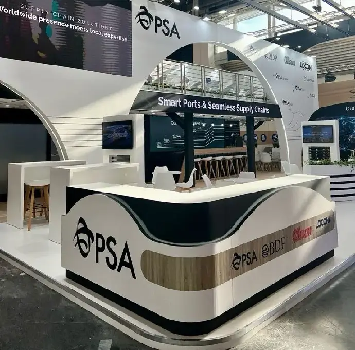 Flexible modular exhibition stands for versatile and customizable setups